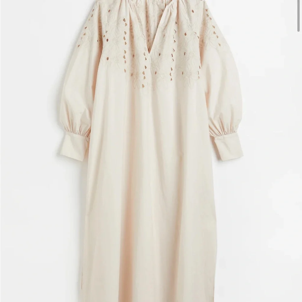 H&M Light Beige Dress with Eyelet Embroidery size S - Picture 1 of 7